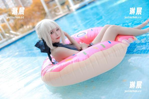 Kitkat Cosplay Kitkat Cosplay的黑色笔记:原图和资源的脑洞大开